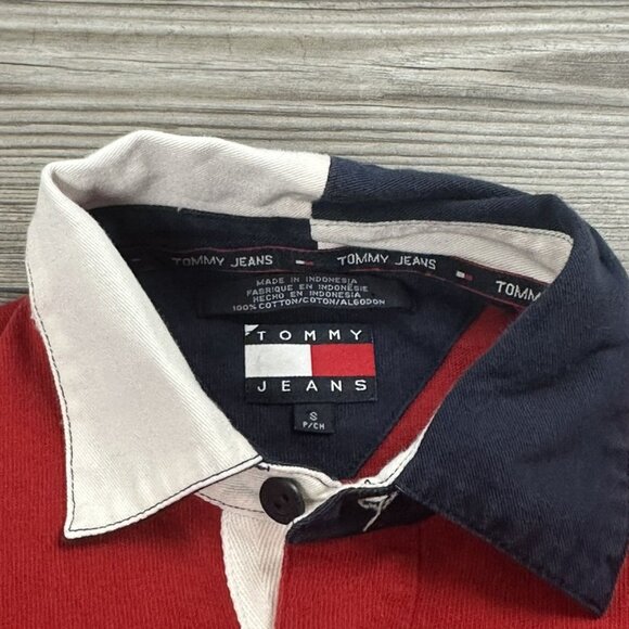 Vintage Y2K Tommy HIlfiger Rugby Shirt - Picture 6 of 6